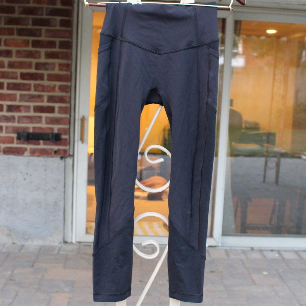 Lululemon ATRP crop II 23" Black NWOT
